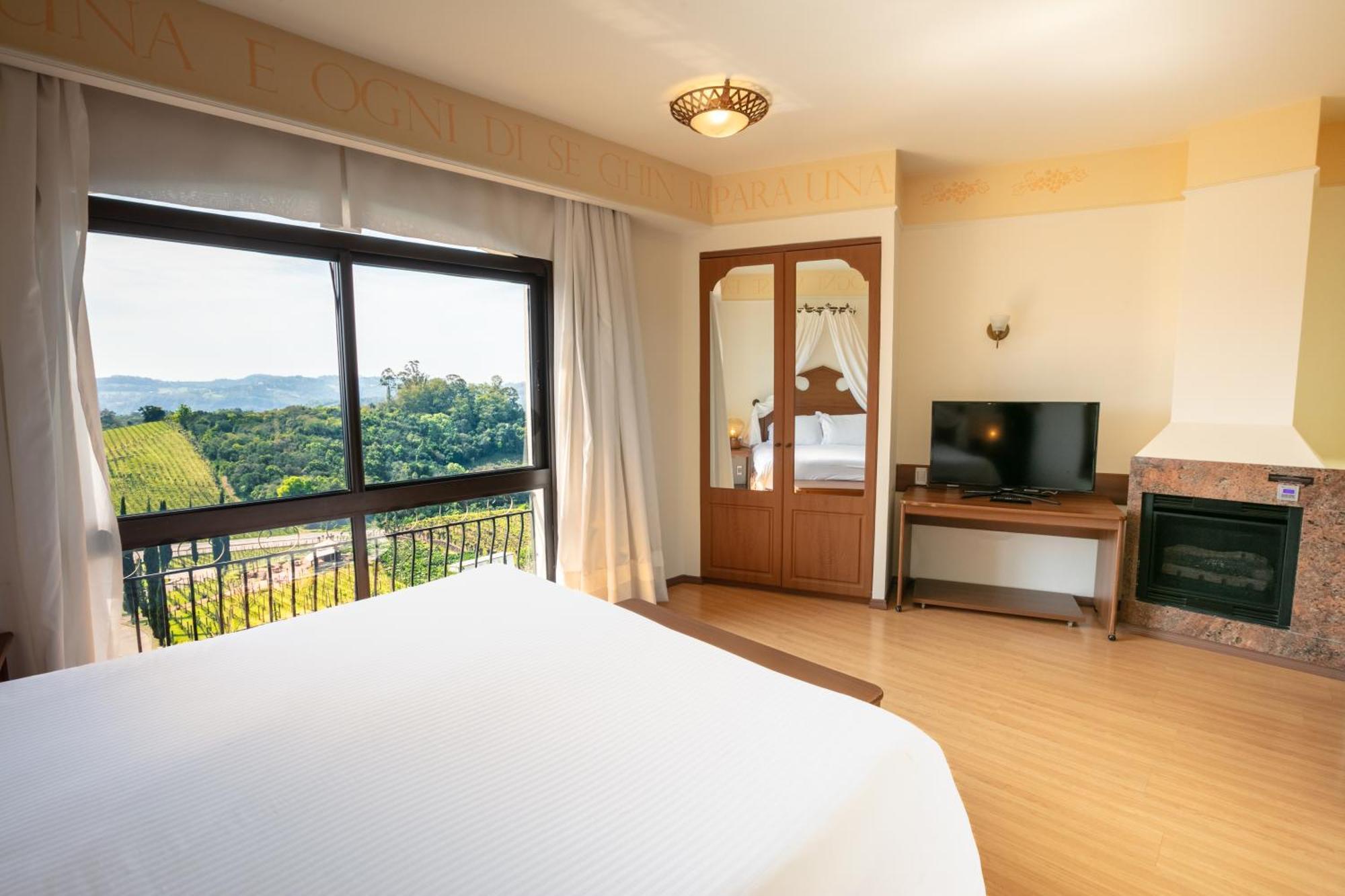 Spa Do Vinho Condominio Vitivinicola Bento Goncalves Exterior photo A bedroom at the hotel